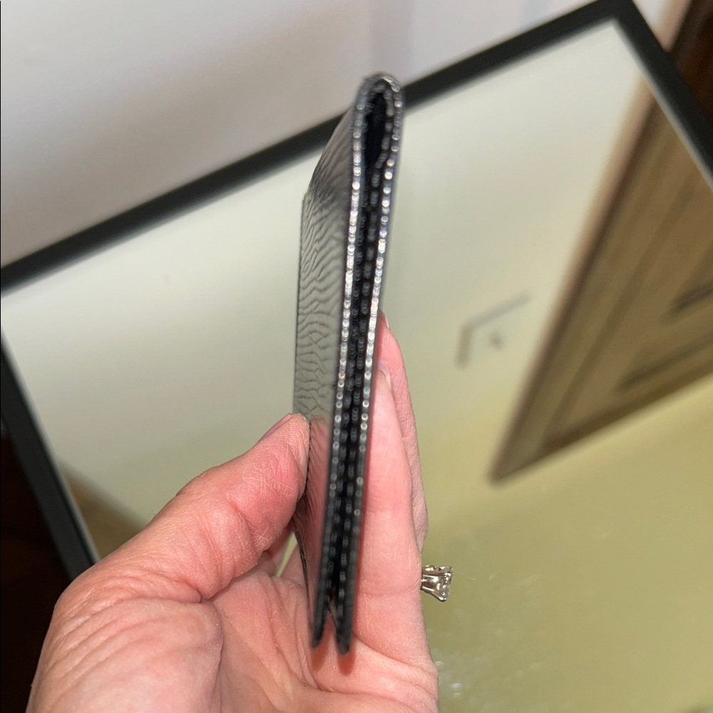 Louis Vuitton Epi Black Card Holder - Picture 11 of 14